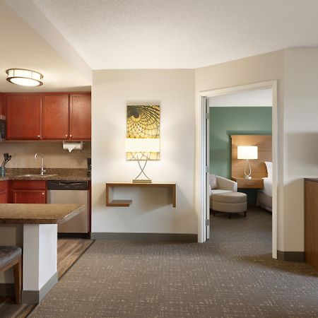 Staybridge Suites Tampa East- Brandon By Ihg Mango Exterior photo