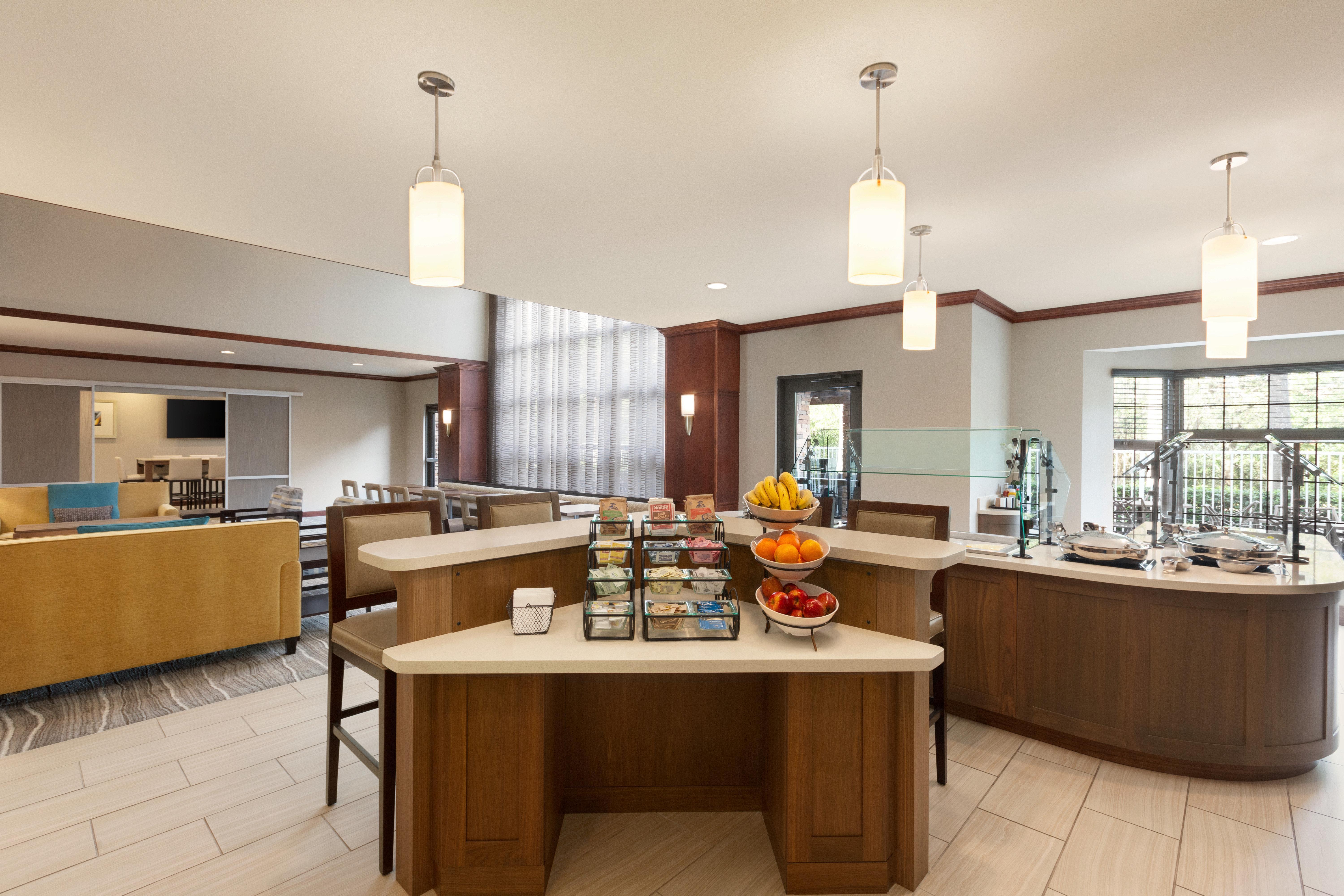 Staybridge Suites Tampa East- Brandon By Ihg Mango Exterior photo