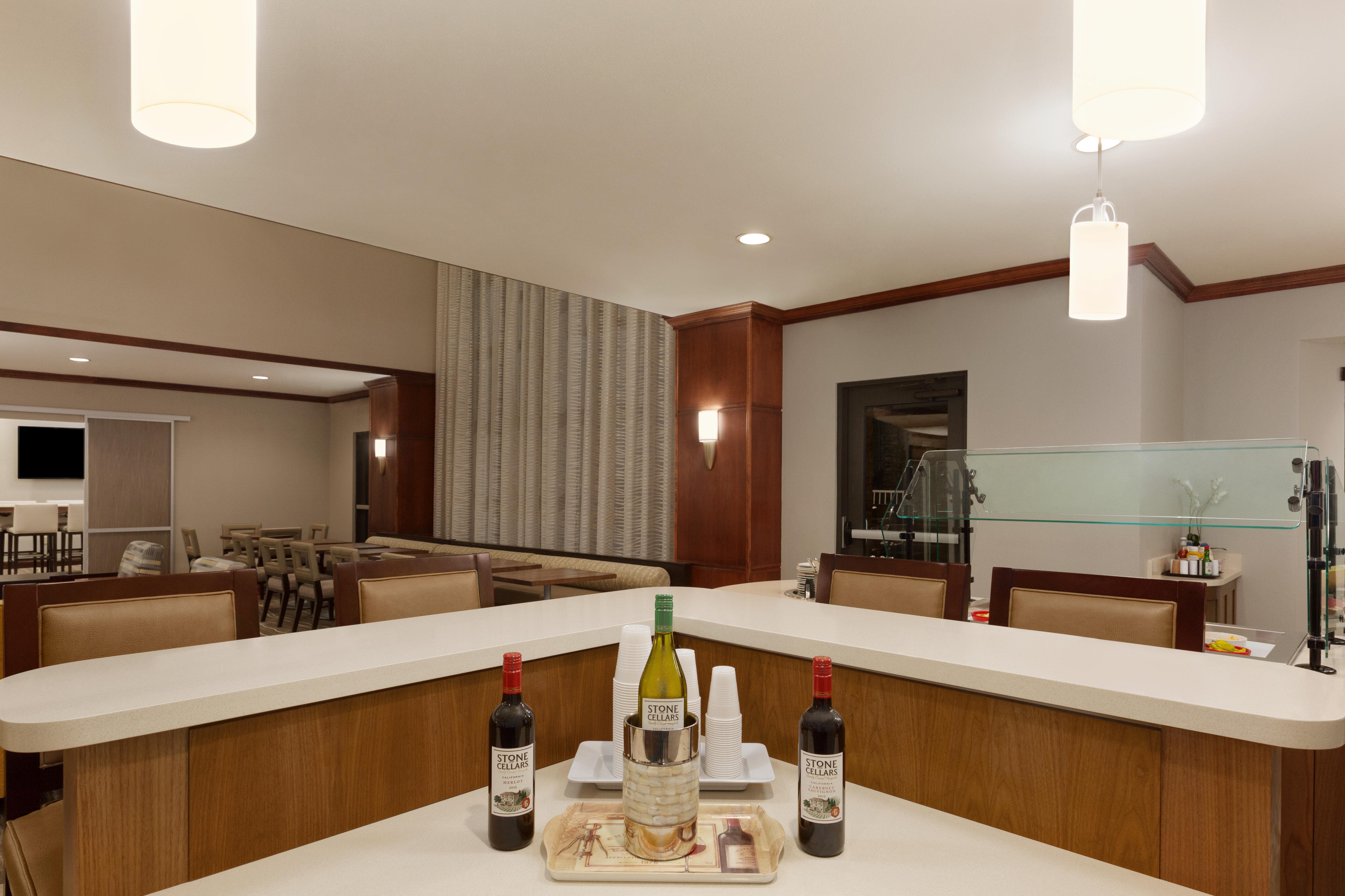 Staybridge Suites Tampa East- Brandon By Ihg Mango Exterior photo