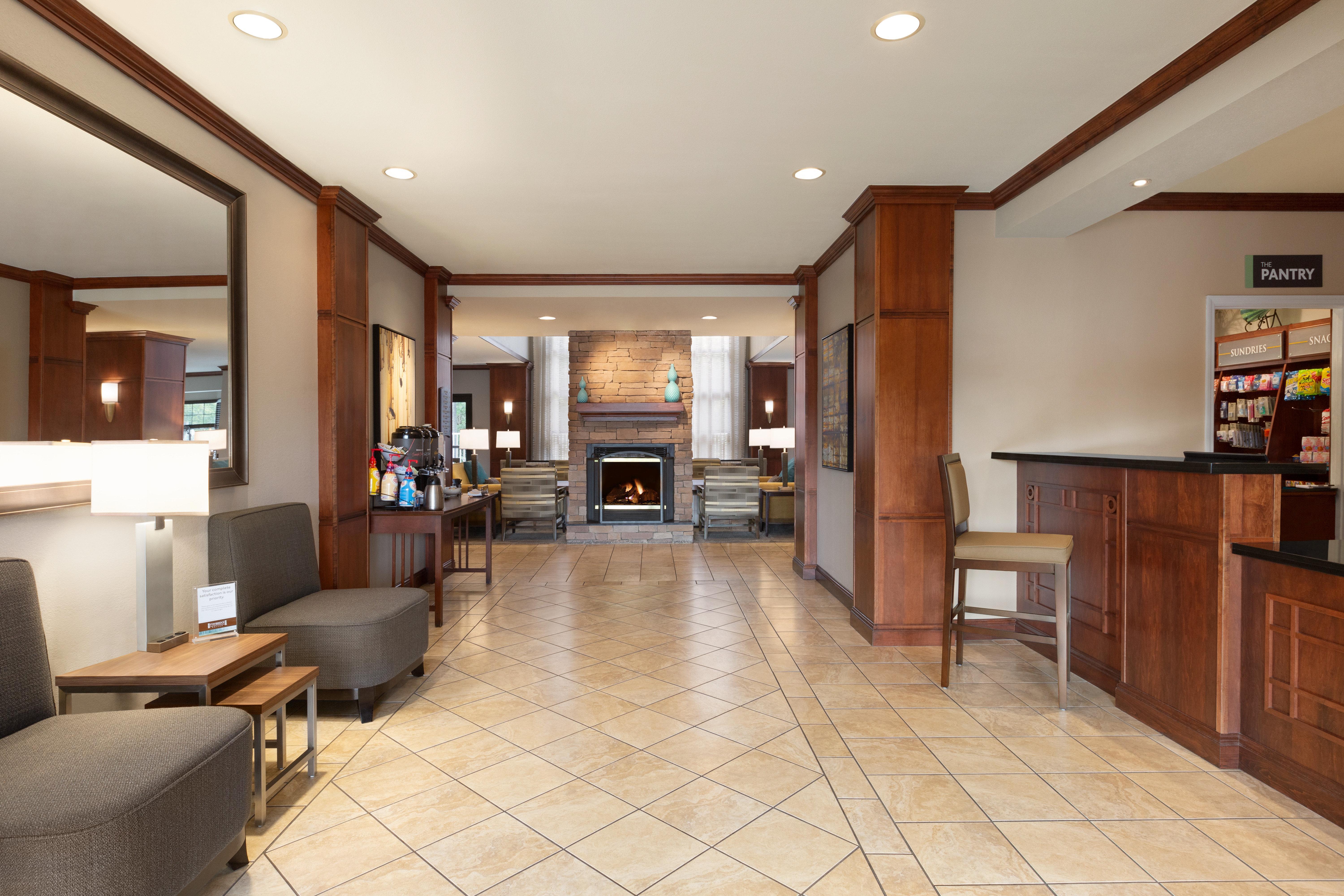 Staybridge Suites Tampa East- Brandon By Ihg Mango Exterior photo